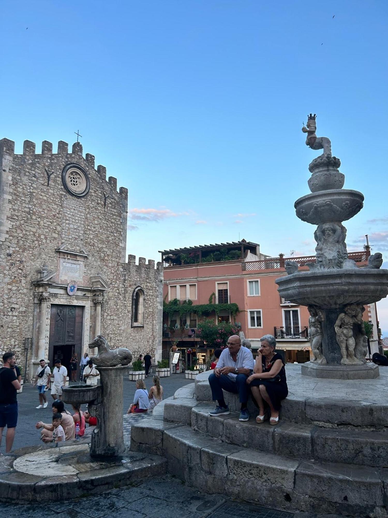 Leonardo Sicilian Casa