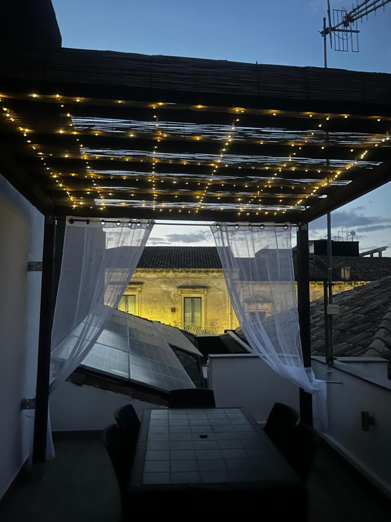 Leonardo Sicilian Casa *